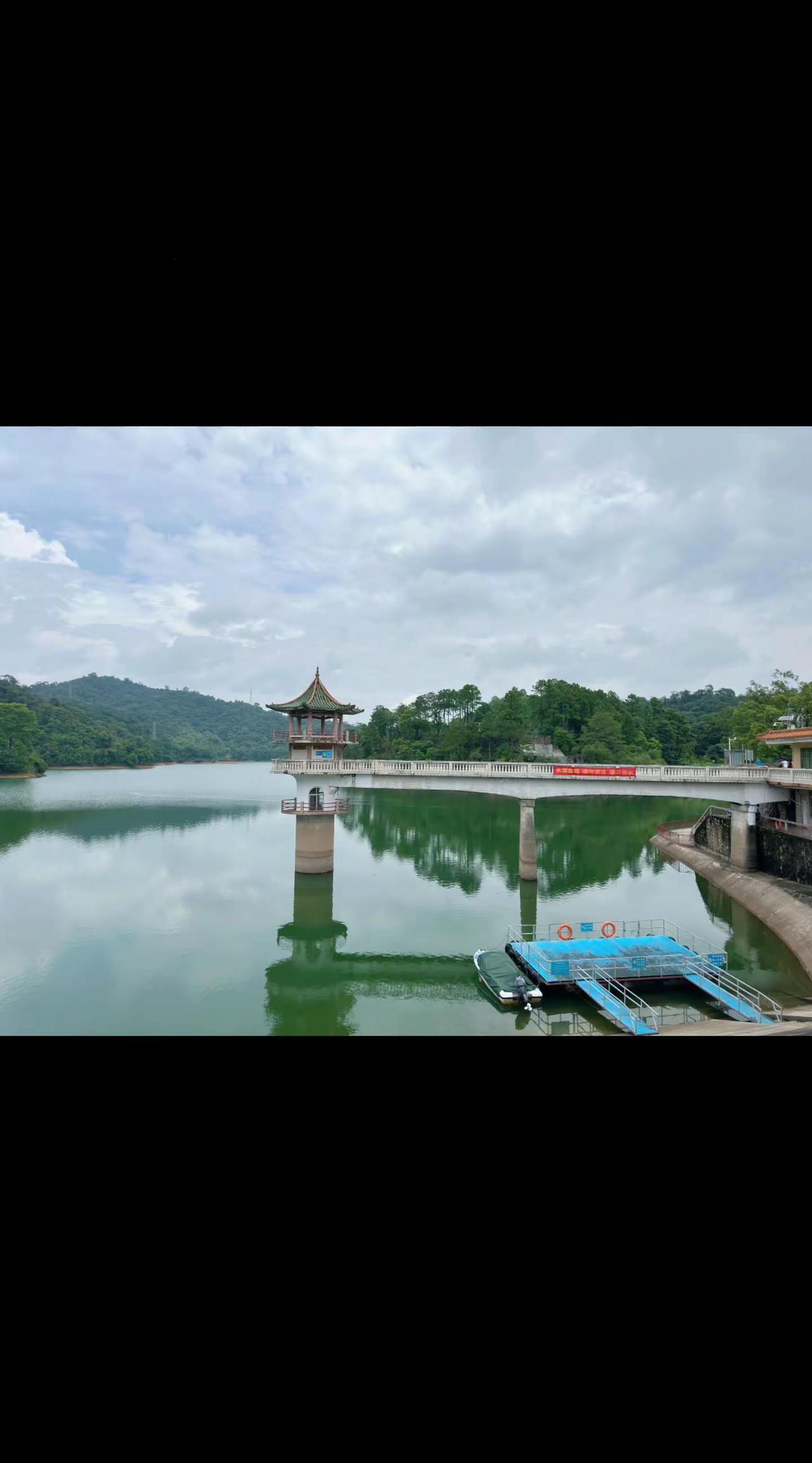一半山水一半城