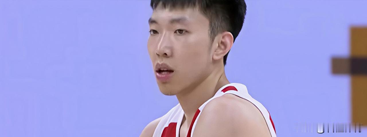 球迷排队向廖三宁道歉！这不是运20，而是妥妥的歼20啊！

这进攻太犀利了！全场
