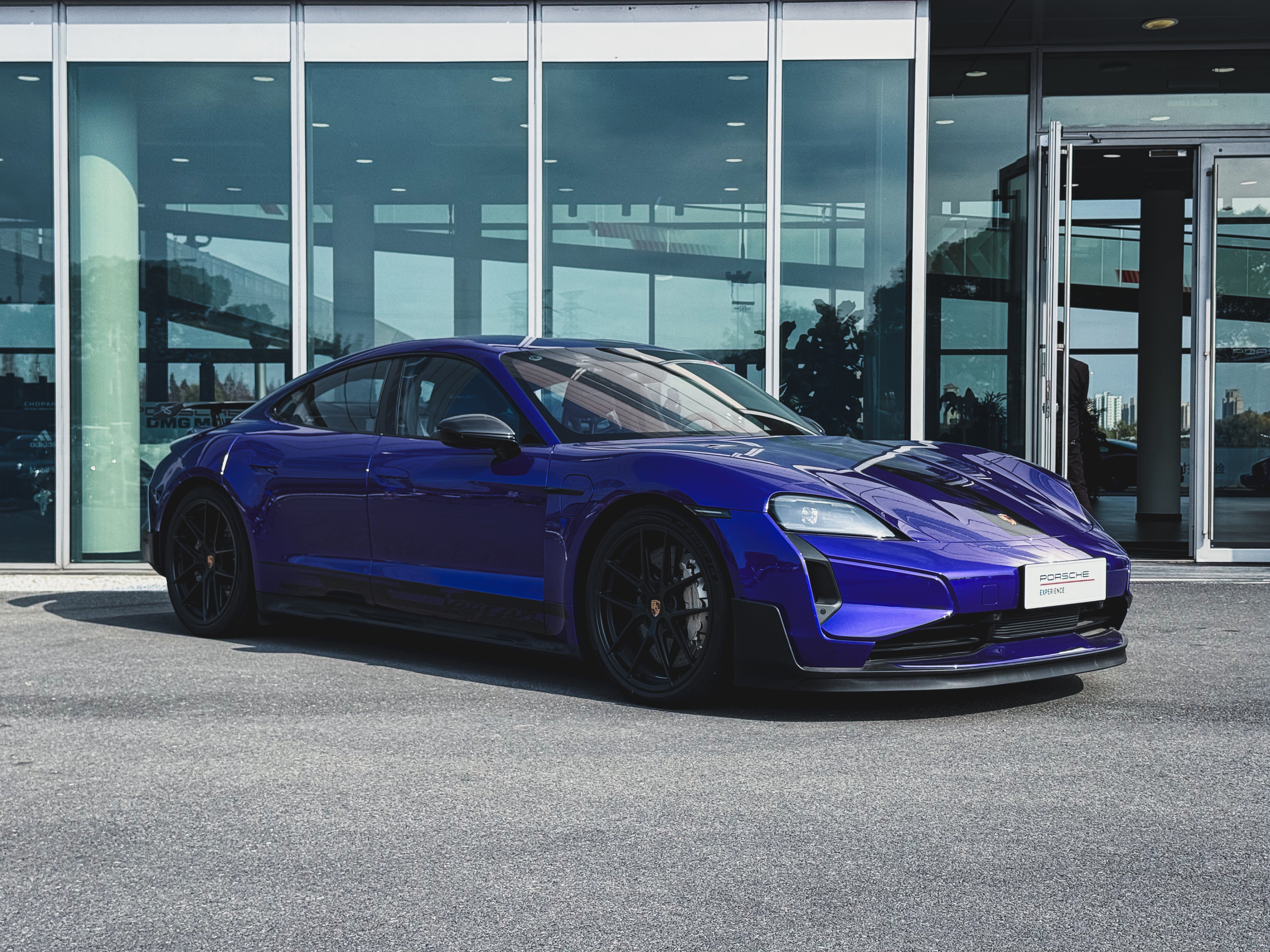 Taycan Turbo GT with Weissach Package💙在