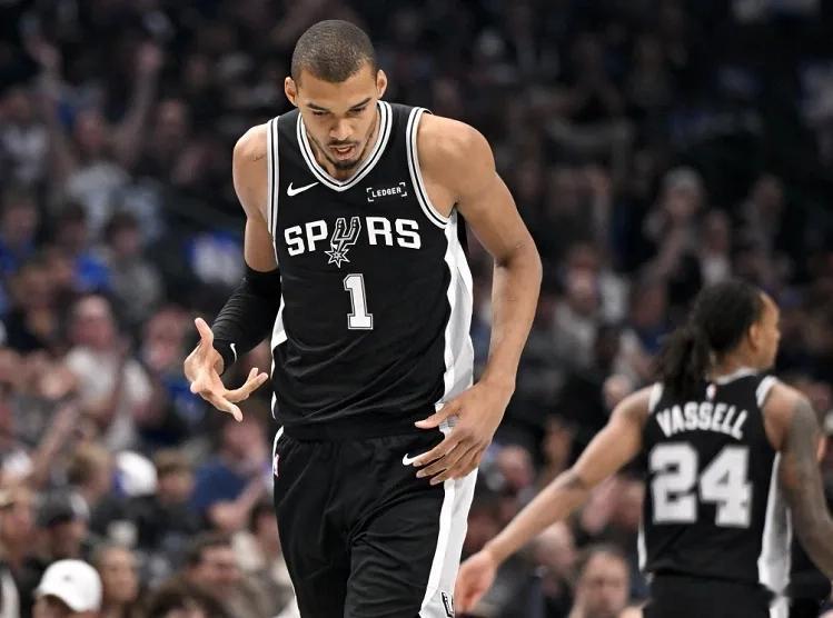 NBA是全球最成功的商业联盟之一，球星是联盟的核心竞争力，门面球星更是联盟的最核