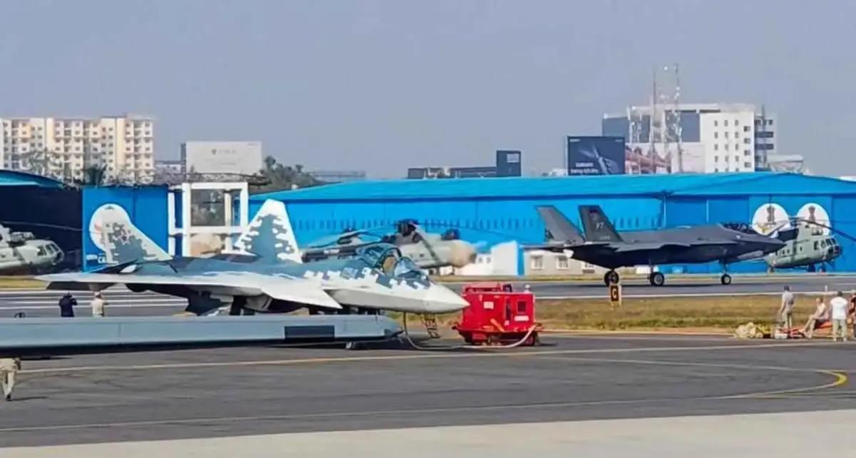 快讯！
巴基斯坦媒体突然宣布了。
2025年6月，巴基斯坦媒体在伊斯兰堡放出消息