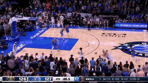 贾马尔穆雷错失绝杀机会，防下这一攻的布莱克38分6板5助7三分生涯之夜。让魔术获