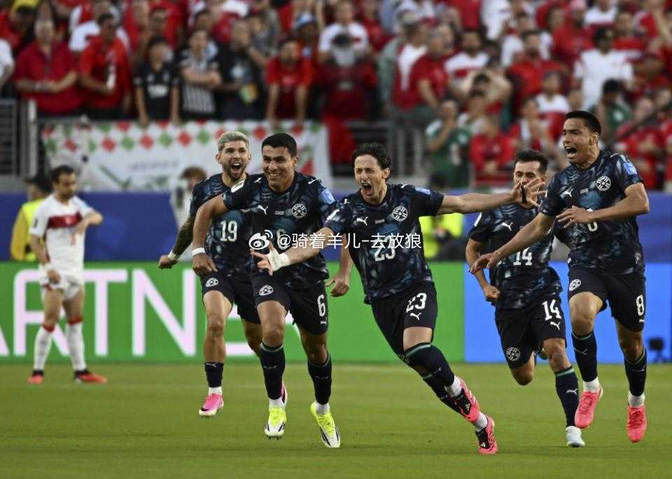 十人巴拉圭1-0送土耳其出局！65秒闪击 世界杯捂嘴染红首人诞生巴拉圭1比0土耳