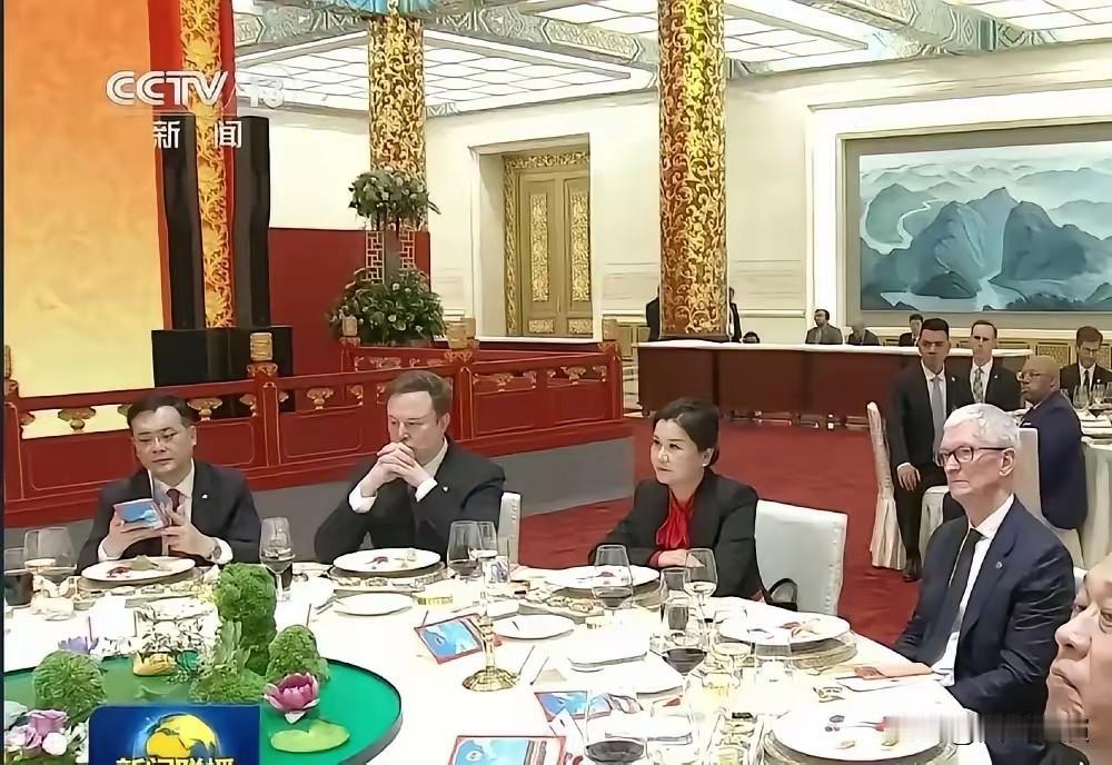 昨天的国宴，一张照片刷屏，引发全网极大的关注

这次国宴流出的一张照片，在网上传