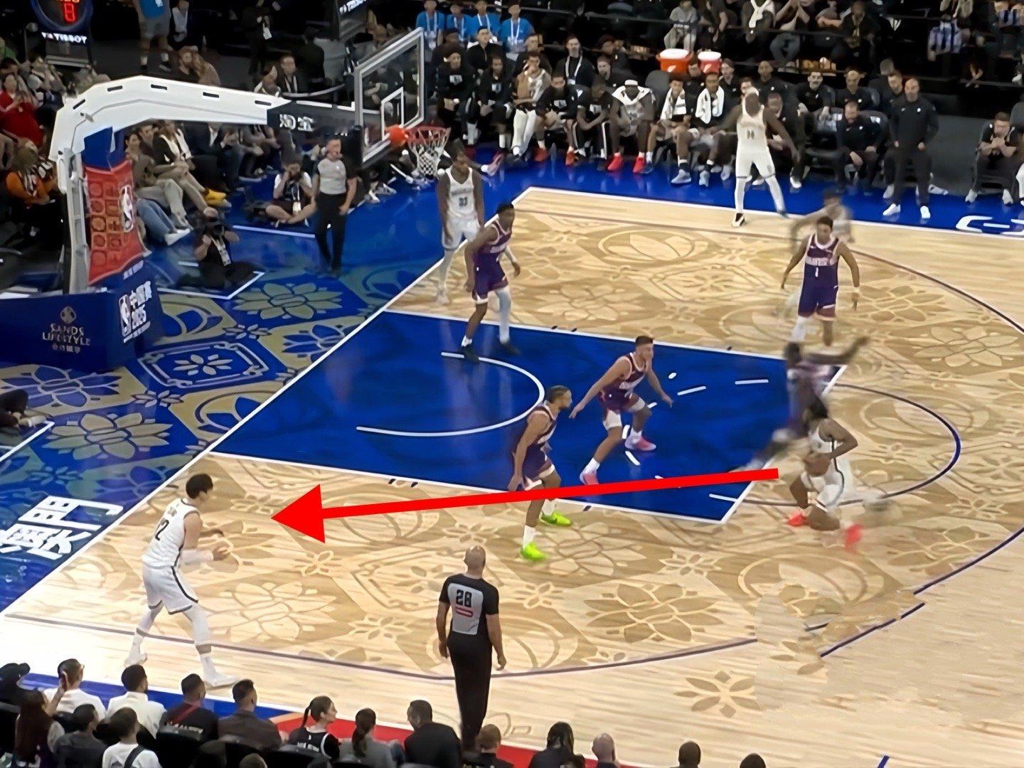 看了一场垃圾比赛，首秀10分钟0分0篮板0助攻0出手，回来吧！曾凡博nba夏季联