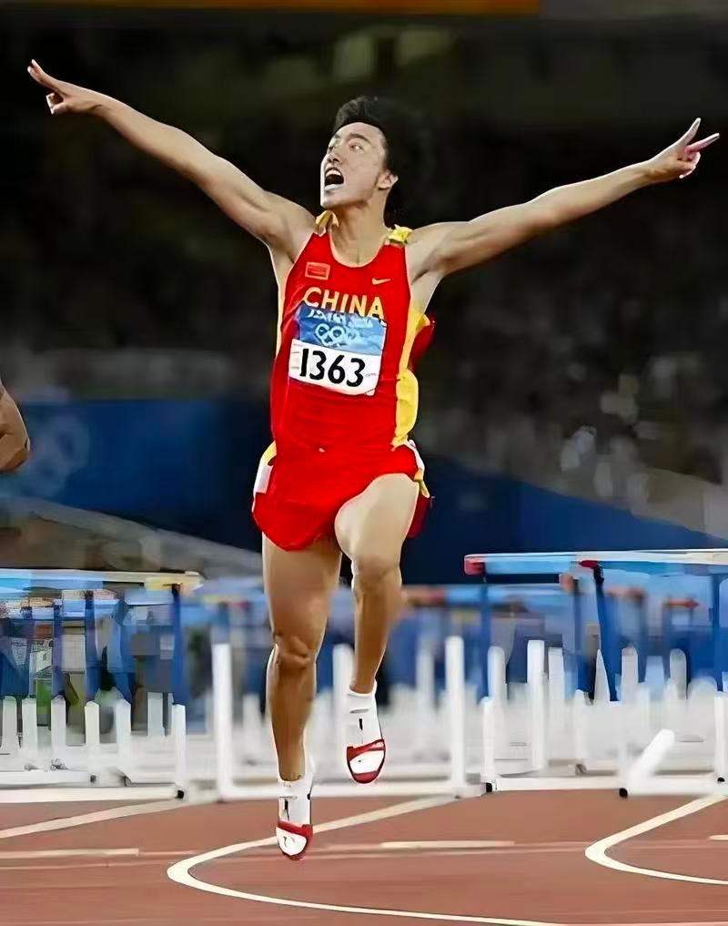 上海的速度！智己ls8震撼预售25.98万元起