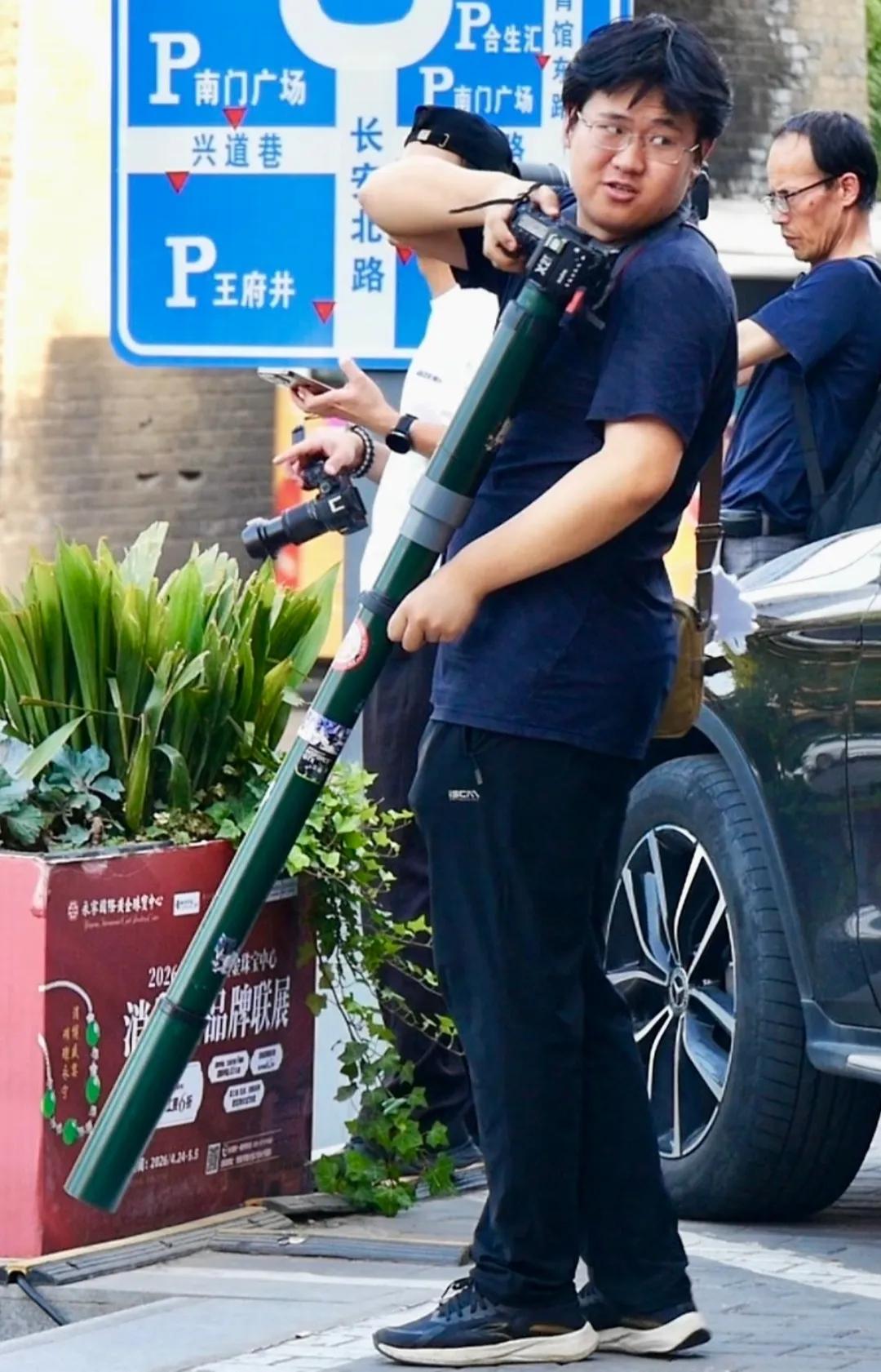 这把枪看起来很猛！用它打鸟不知道是怎样的体验？