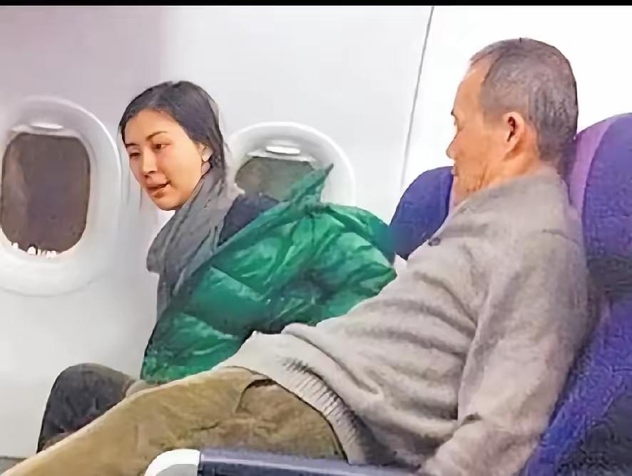 王石离婚13年：前妻闭口不谈，她的沉默里藏着最清醒的体面
 王石和原配王江穗20