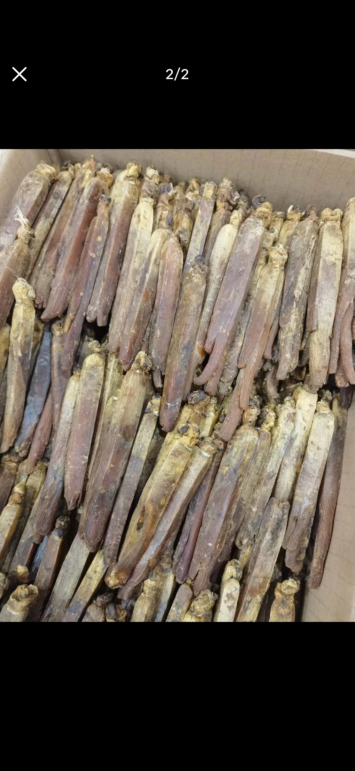 深圳女房东打扫退房，床底翻出一箱发霉“怪东西”，租客：都是好东西但我不要了深圳一