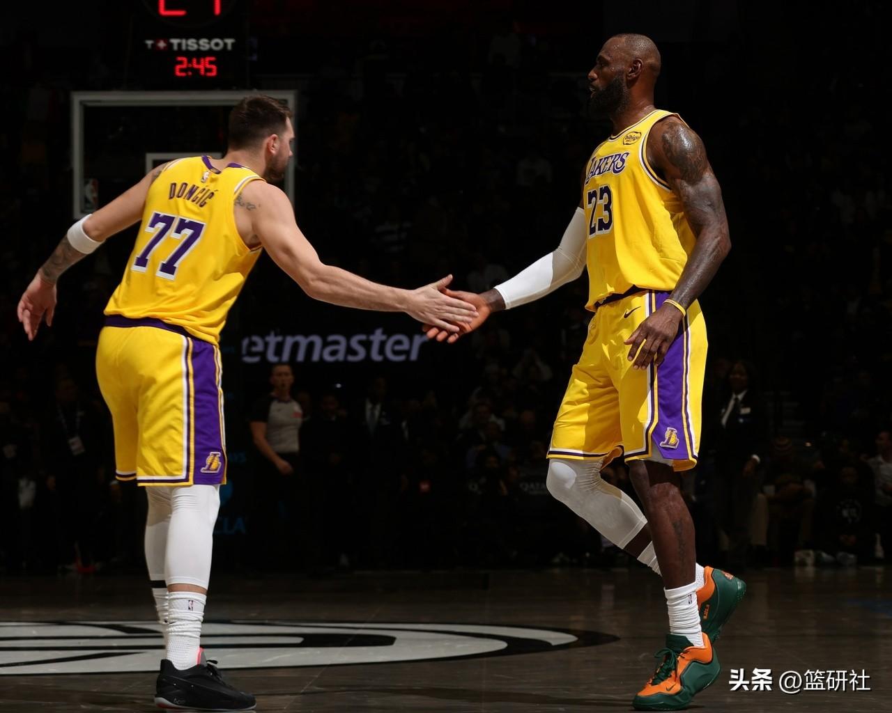 字母哥连续7年一阵要终结了，东契奇将连续两年无缘最佳一阵，本赛季最佳一阵跑不出这