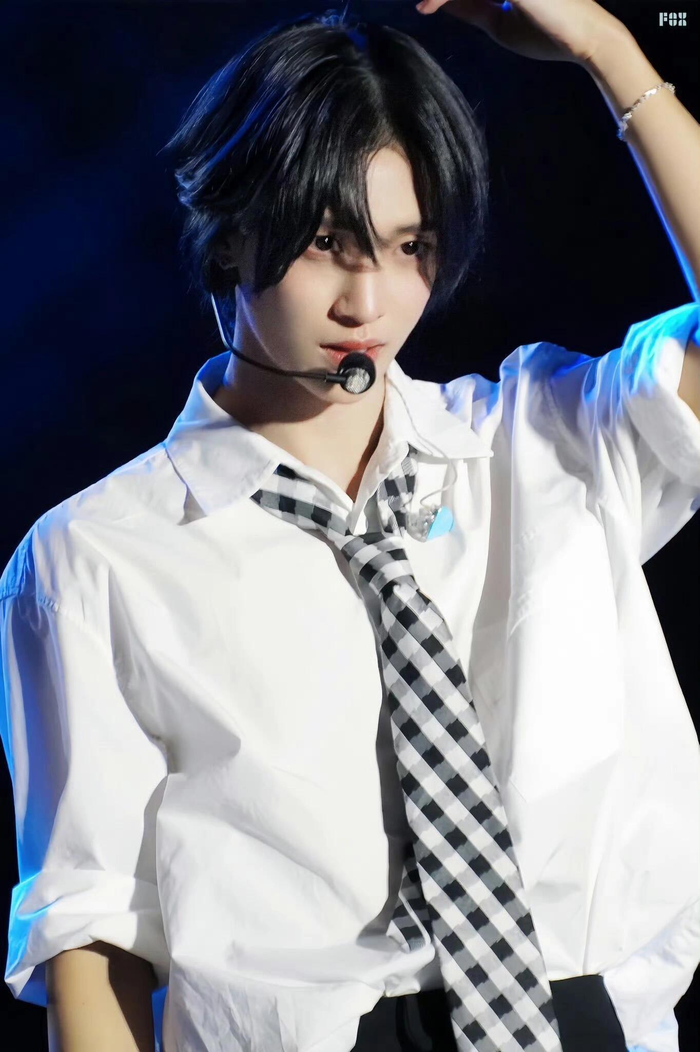 不同时期白衬衫的元彬…🤍 