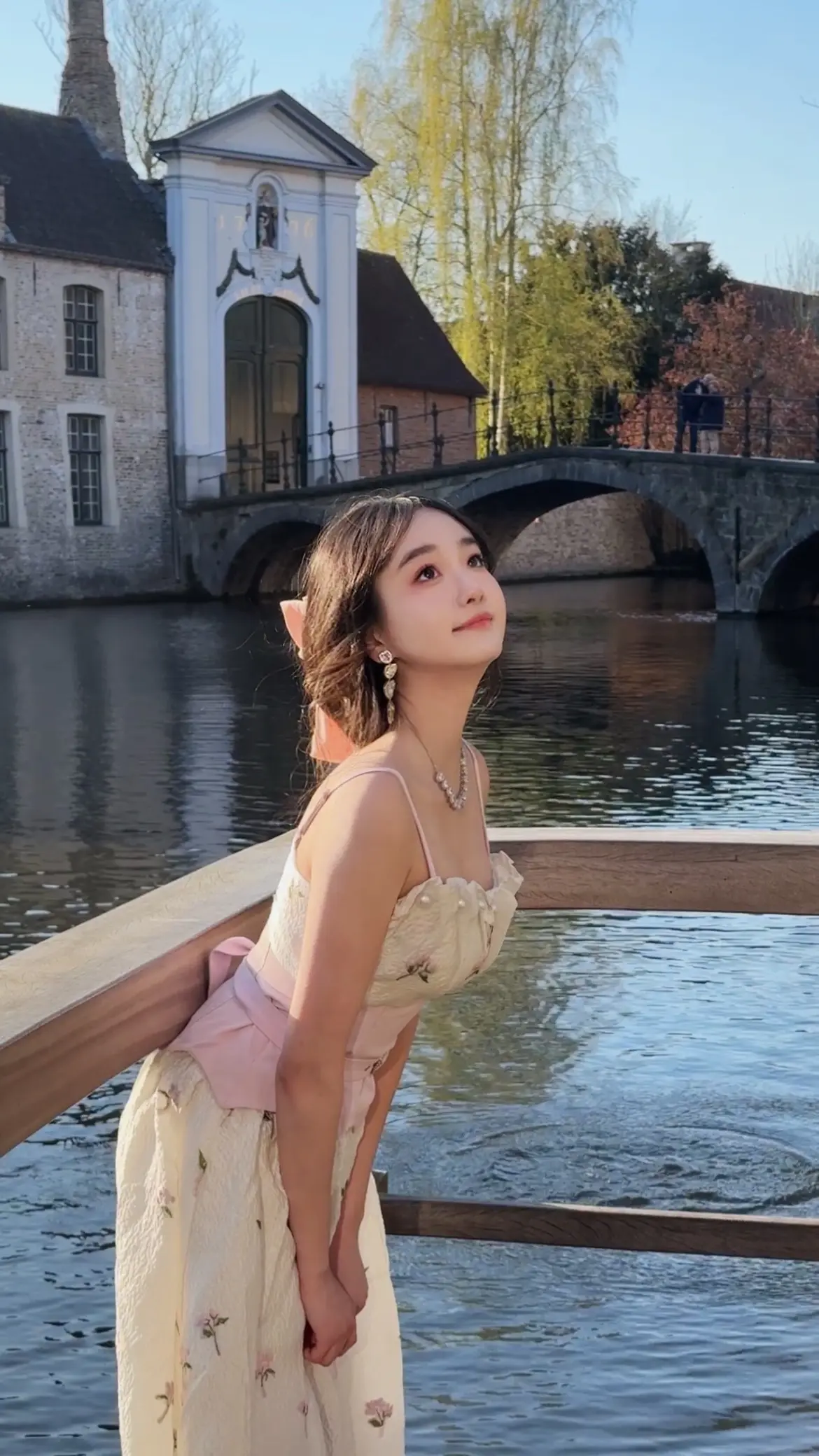 古老童话书的最后一页，是布鲁日写给中世纪的情书💌