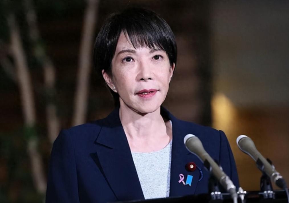 不到72小时，中方对日本措辞升级，高市疯狂挑衅，不料支持率反跌。高市向靖国神社献