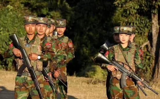 10月17日缅军收获德昂军傈僳族武装头目归队大礼包 将举行仪式并进行大规模宣传 