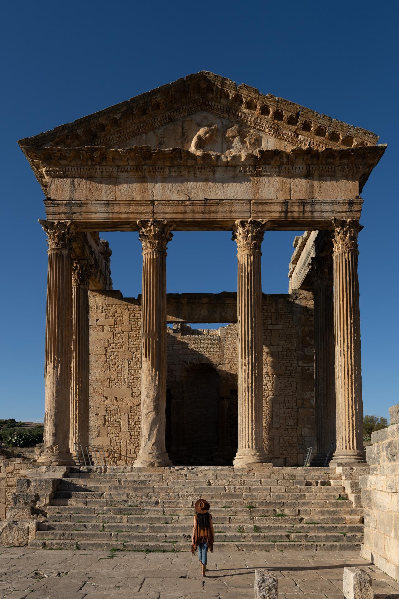 要说突尼斯之行，最震撼的一个点，肯定是杜加古城（Dougga）！

其他它并不在
