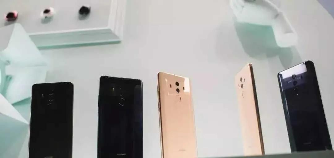 俄罗斯的手机市场，属于中国。数据显示，2023年前8个月，中国手机品牌占到俄罗斯