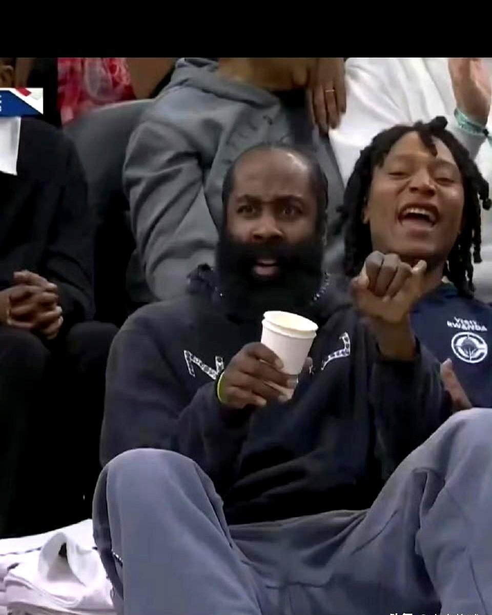 大胡子火线复出！赛前那个乐观劲儿，全没了。

111-123，快船客场被尼克斯逆