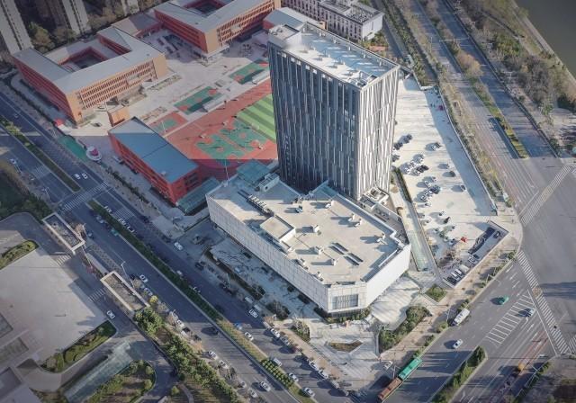 郑东新区这个民生项目升级了！
从官网了解到，郑东新区博学路便民项目提升工程设计施