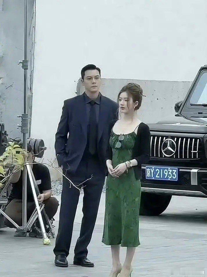 赵露思离开了站姐立马回到了四普队伍….. ​​​