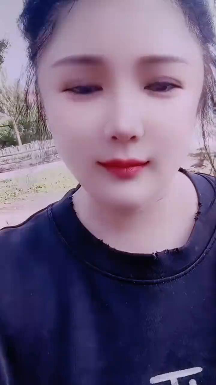 我在哪？我家。那朵美丽的新娘花。