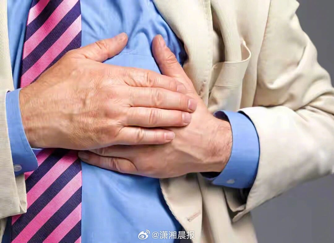 【#一滴血就能鉴别是否患心梗#，新疆科研团队有新突破！】突发胸痛，生死攸关。心梗