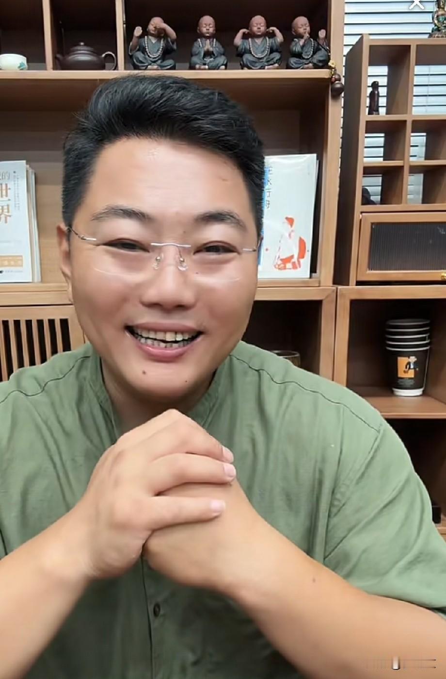 从一无所有到现在成功人士得陈州，只有它自己知道这一路走来经历了什么，年少失去双腿