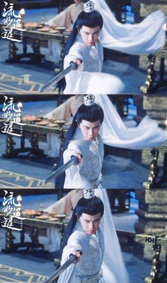 #任嘉伦卫昭克制的疯感# 在疯感与克制的交织中，卫昭的 内心 世界如同一幅波澜壮