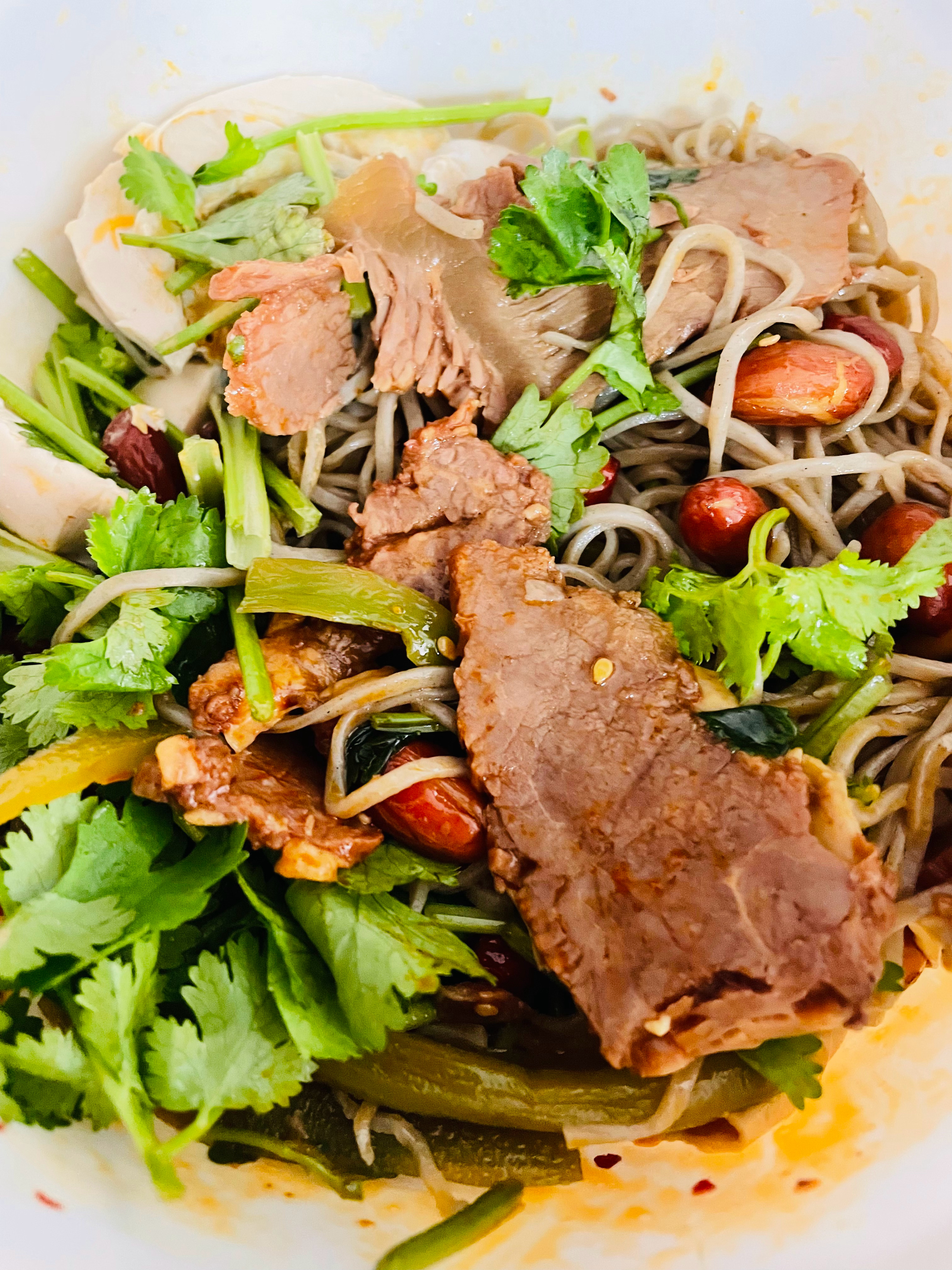 午餐🥣吃自制凉面 主打有啥放啥 