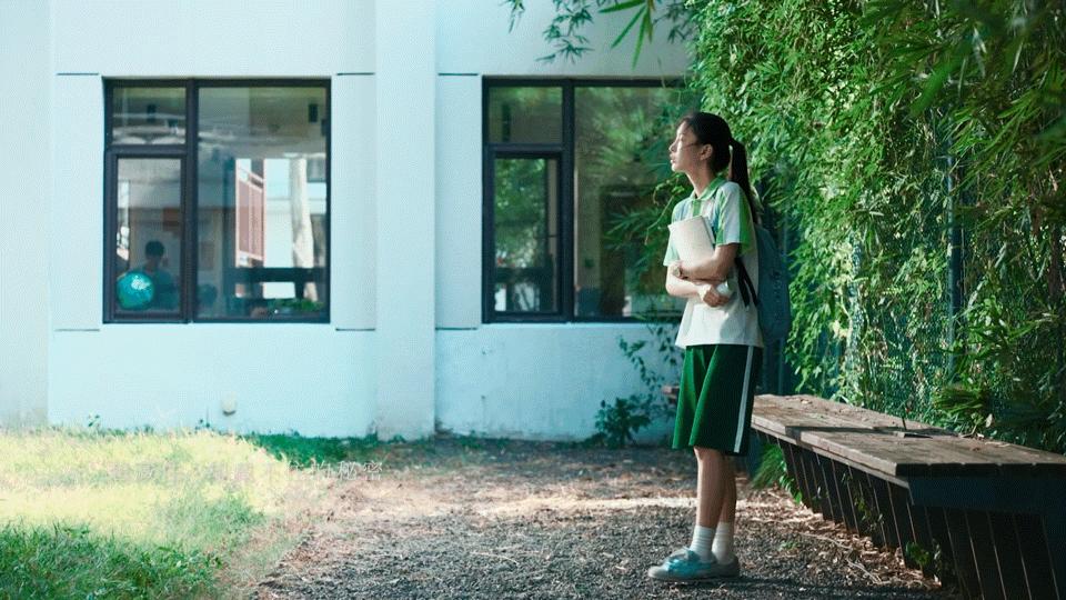 电影偷偷藏不住官宣内娱青春片新年上新人 颜人中献唱主题曲《藏不住》，词曲制作精良