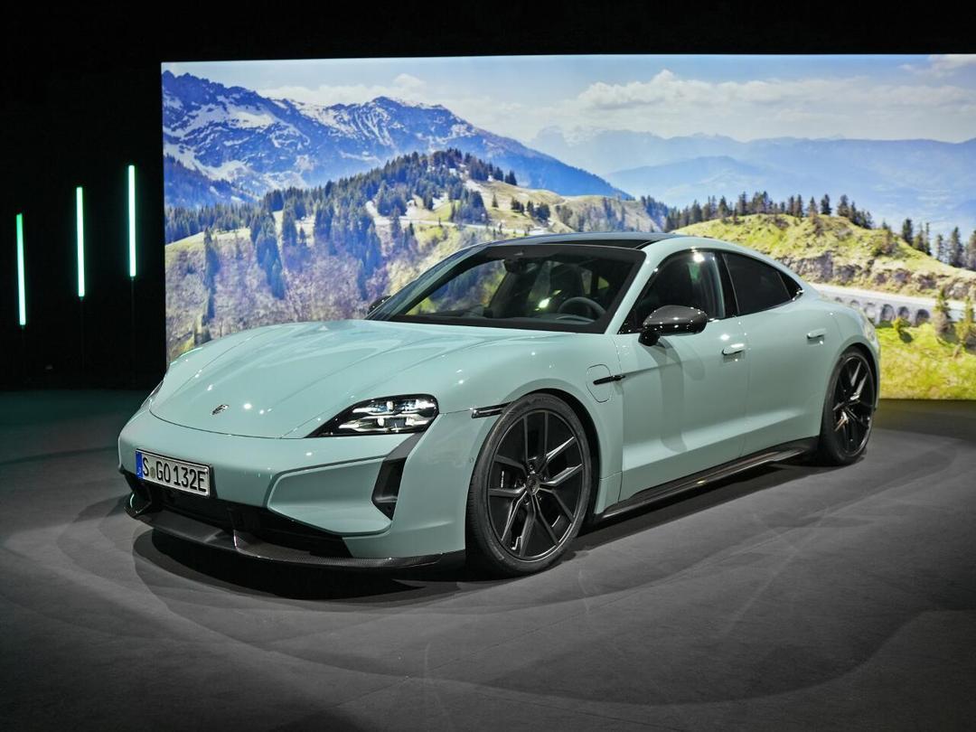 【13年时间，大众纯电动汽车累计销售400万辆！】
大众集团首款纯电动量产车型 