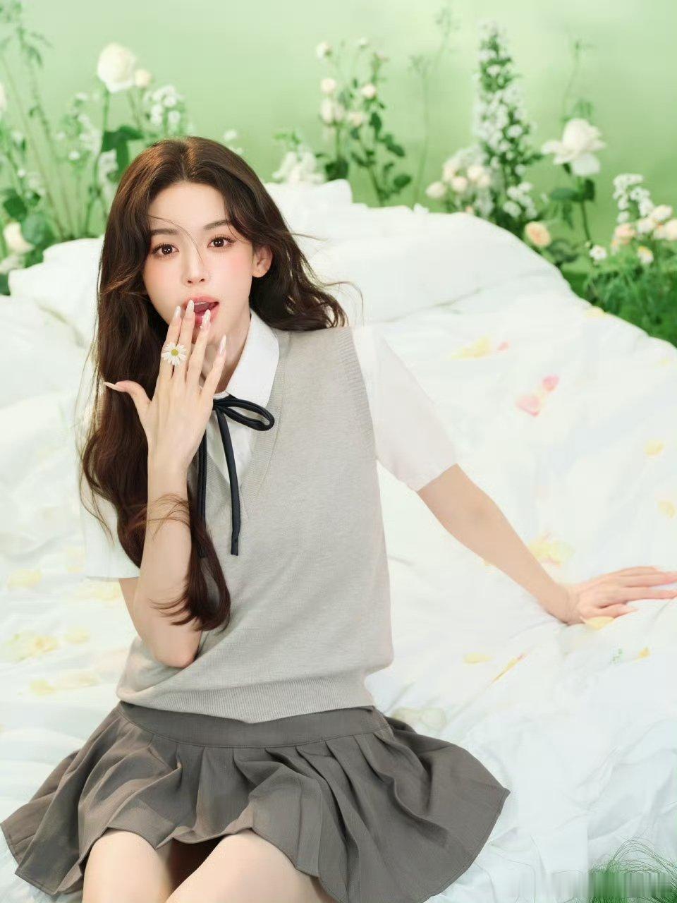 娜扎为情侣提供520新思路 谁能拒绝颜值出众的娜扎，清冷温婉尽显独特魅力，不仅颜