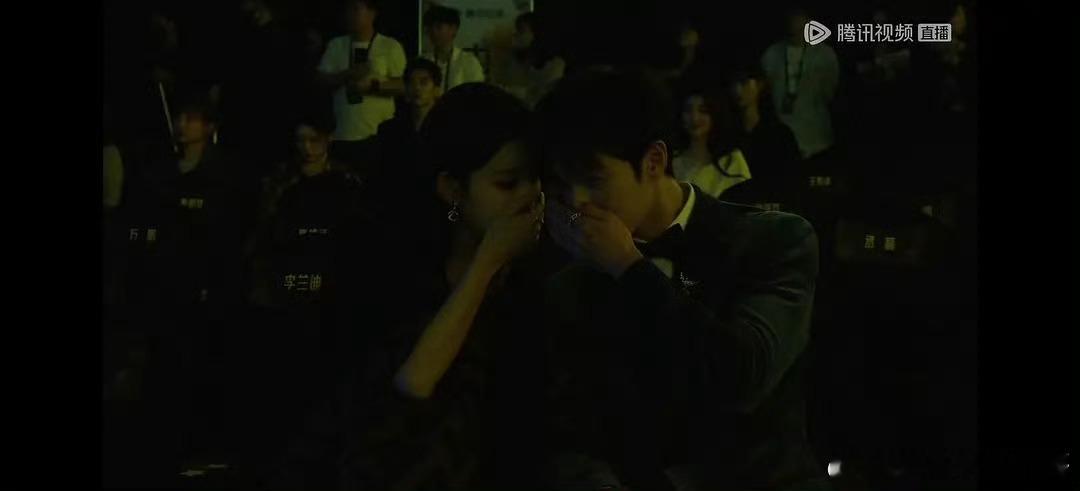 适合手机屏幕调到最亮观看 