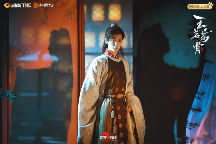 侯明昊陆江来雪刃藏锋写真侯明昊眼底燎原的火掌心的韧劲 侯明昊陆江来雪刃藏锋写真，