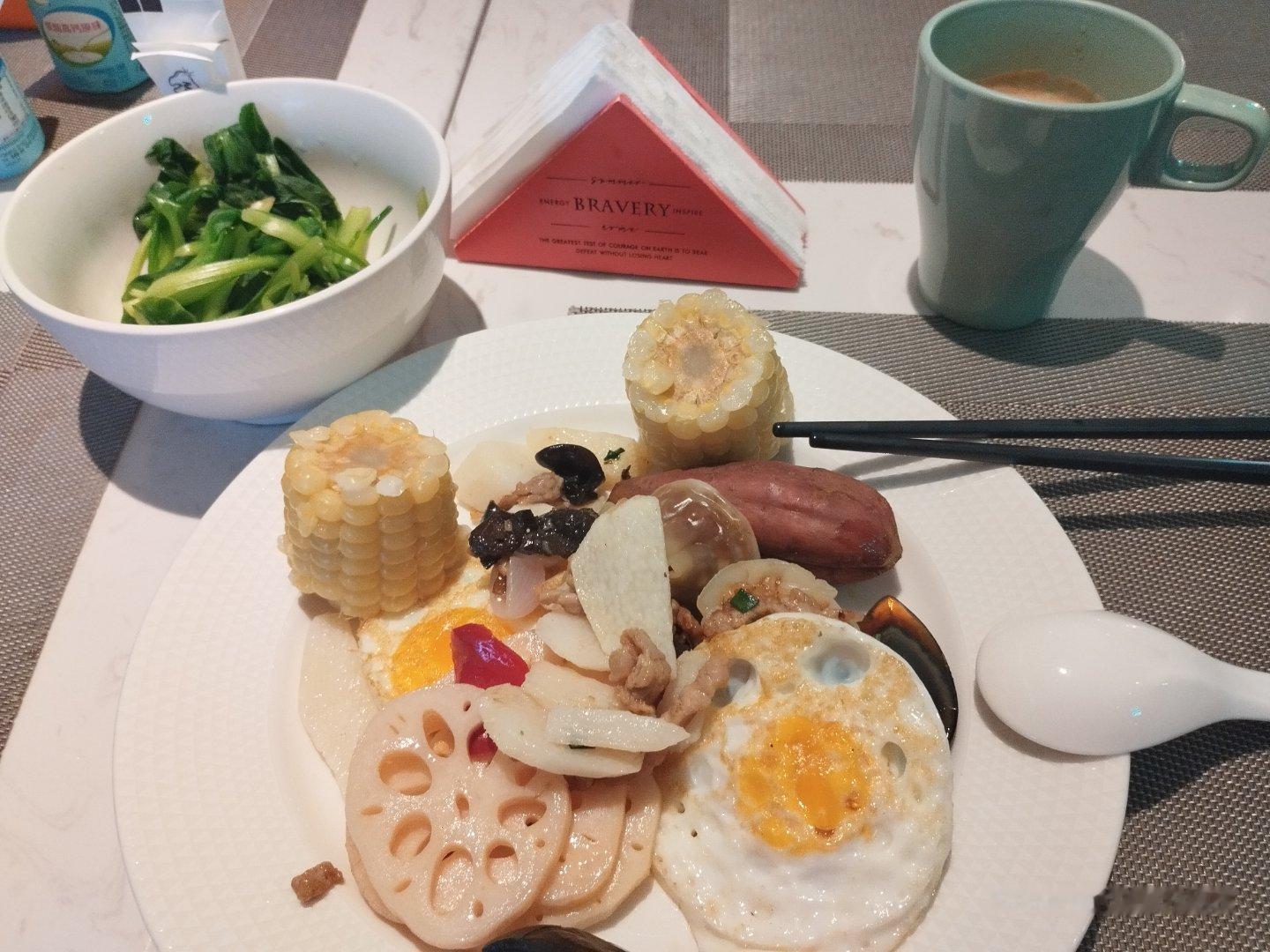 魔都早安安；吃饱饱搬砖啦；下一站浦东...偶来啦！ 上海·桔子水晶酒店(上海虹桥