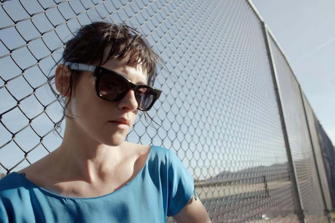 kristen stewart克里斯汀斯图尔特为《Marfa Party》杂志1