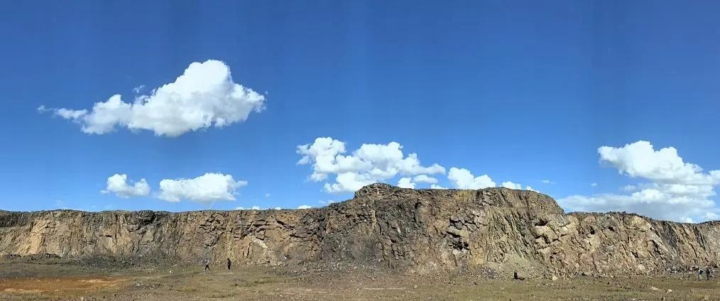 内蒙古重大新发现！

白云鄂博发现两种富铌新矿物

据白云鄂博稀土资源研究与综合