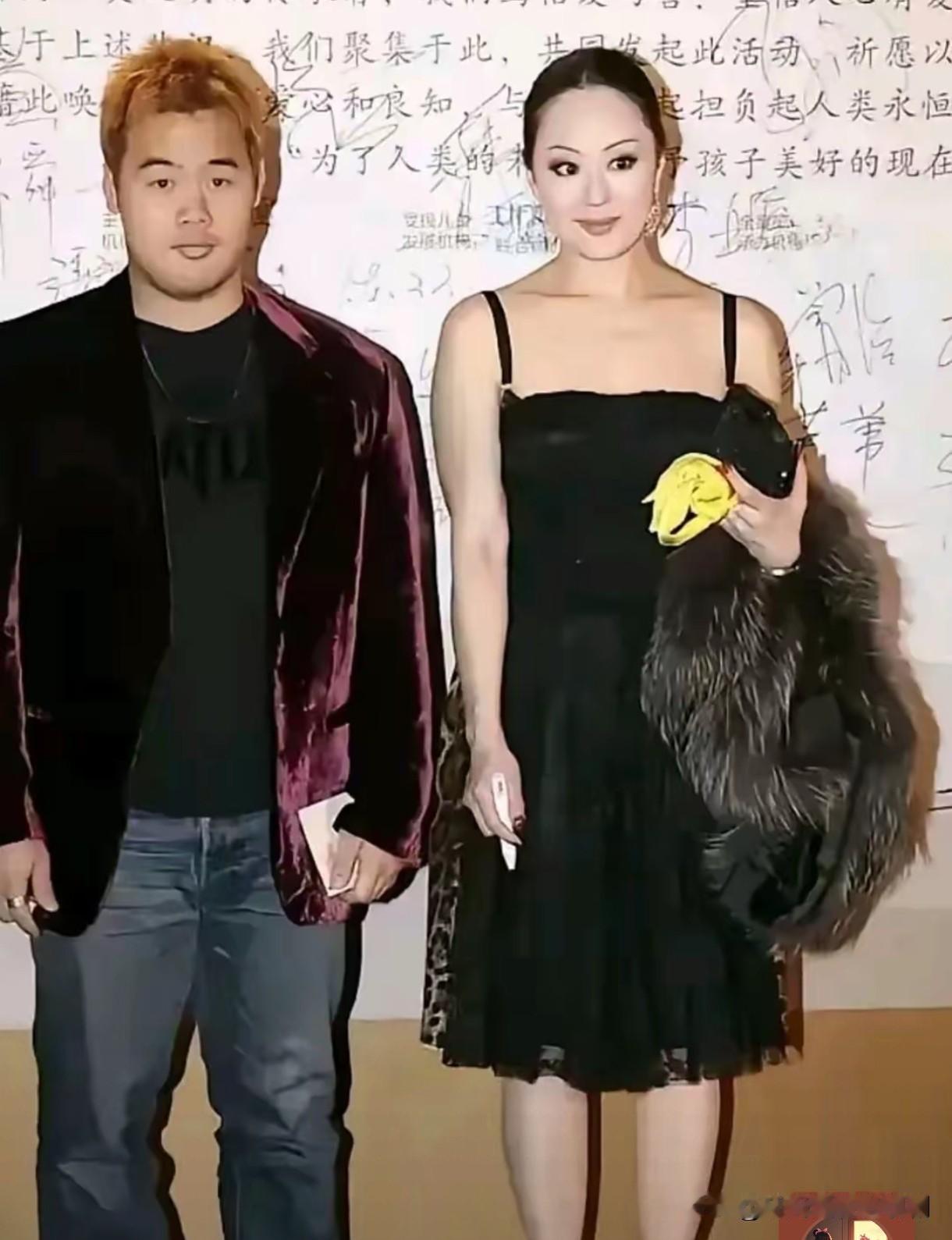 这世界上有的人会长，有的人就不会长。你看拍过很多琼瑶剧的童星。他的父母都是普通颜