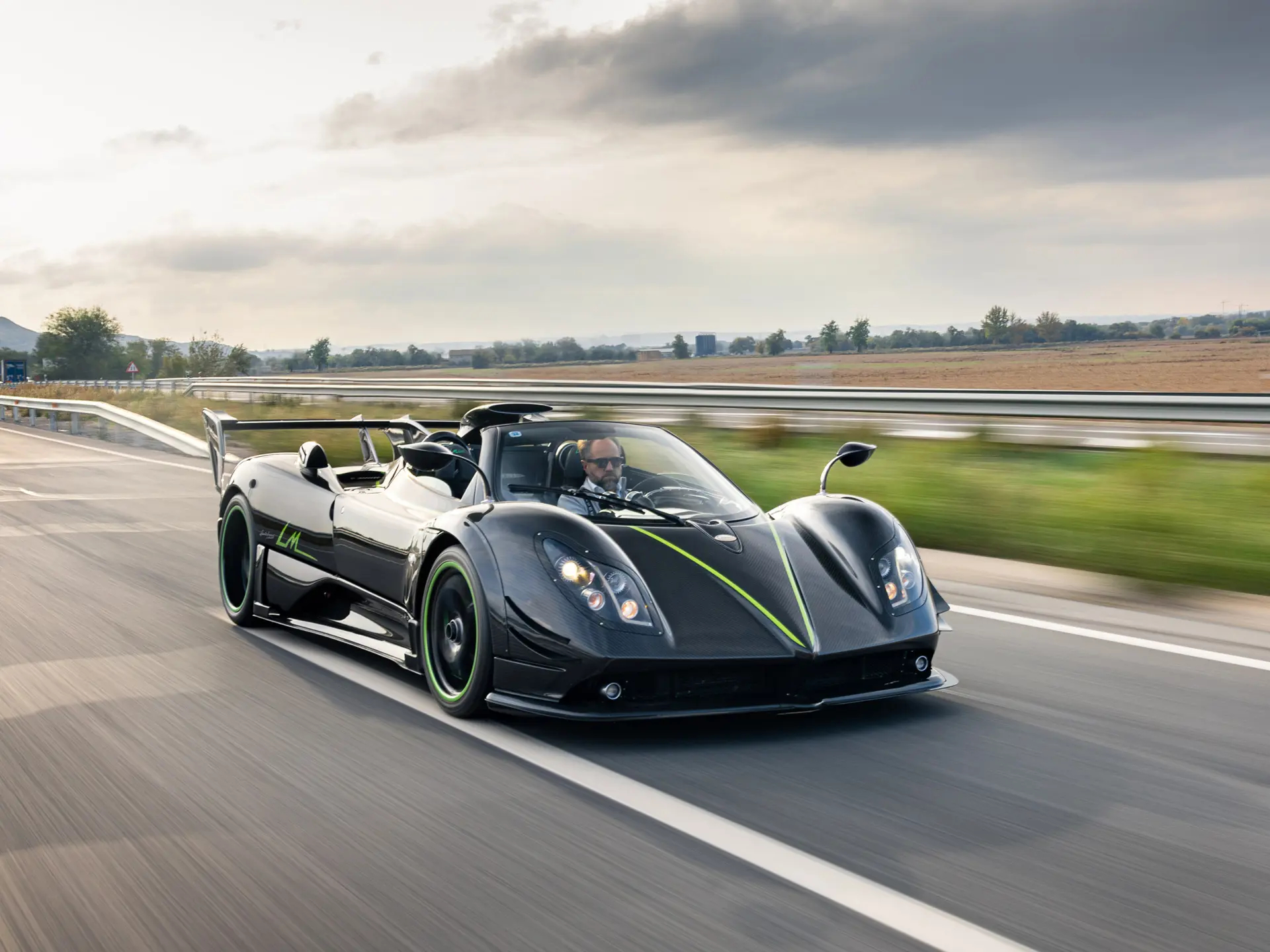 shen车视界  好久没有公开拍卖的Zonda，76048 Zonda LM R