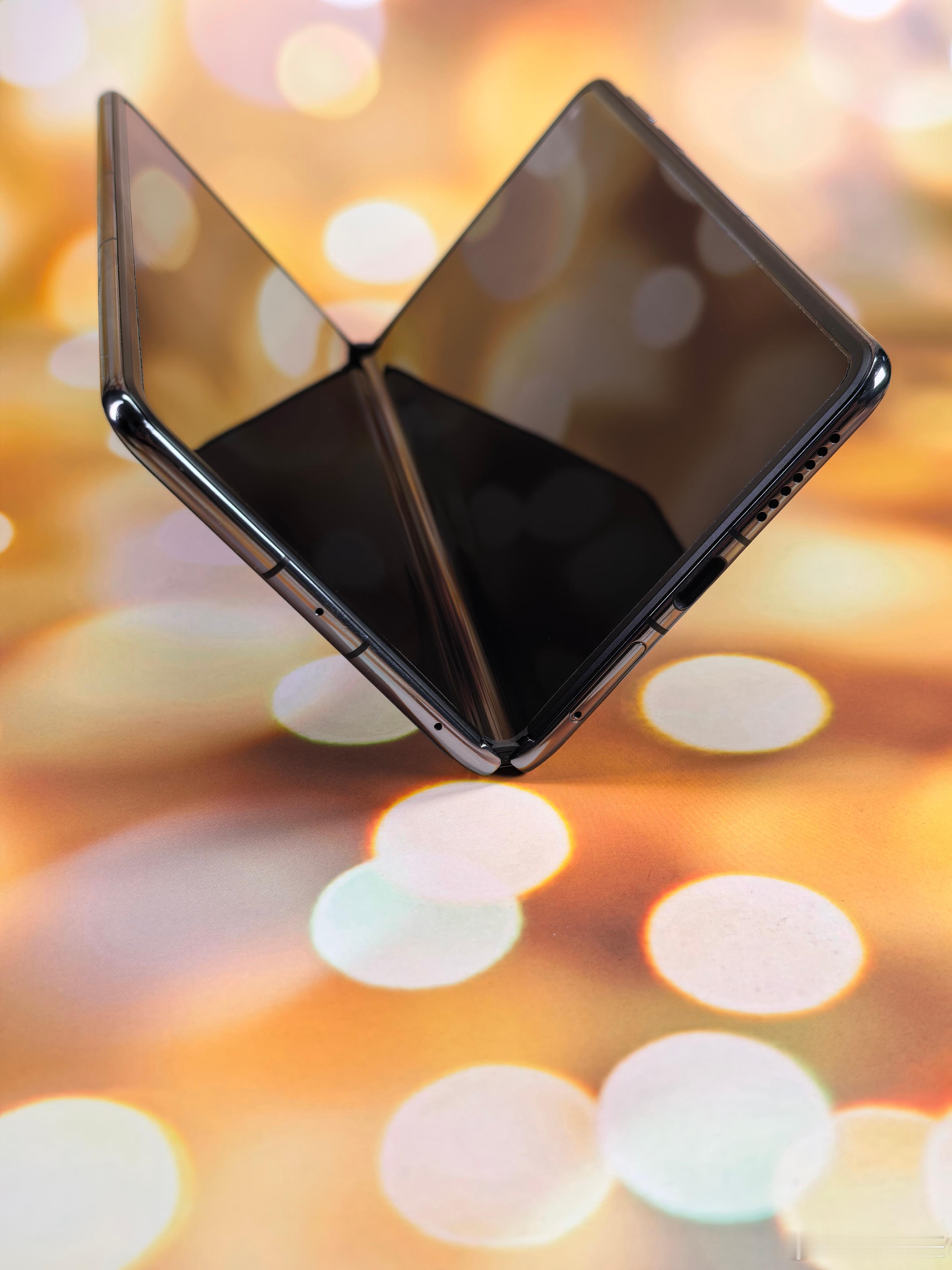 信号和散热是我们很多用户的一个心病，这分布式玄武架构果然管用，地铁、地下车库这种