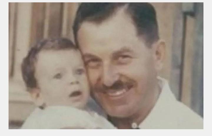 以色列总统赫尔佐克的父亲是以色列的前任总统，虎父无犬子，当年在父亲怀里小小的赫尔