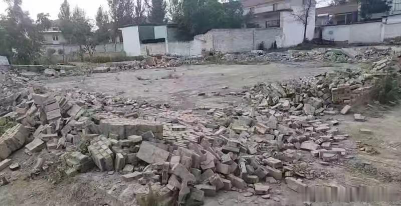 曲周县河南疃镇河三村违建复建引质疑 监管亟待发力》违法建设的整治与巩固，是维护乡