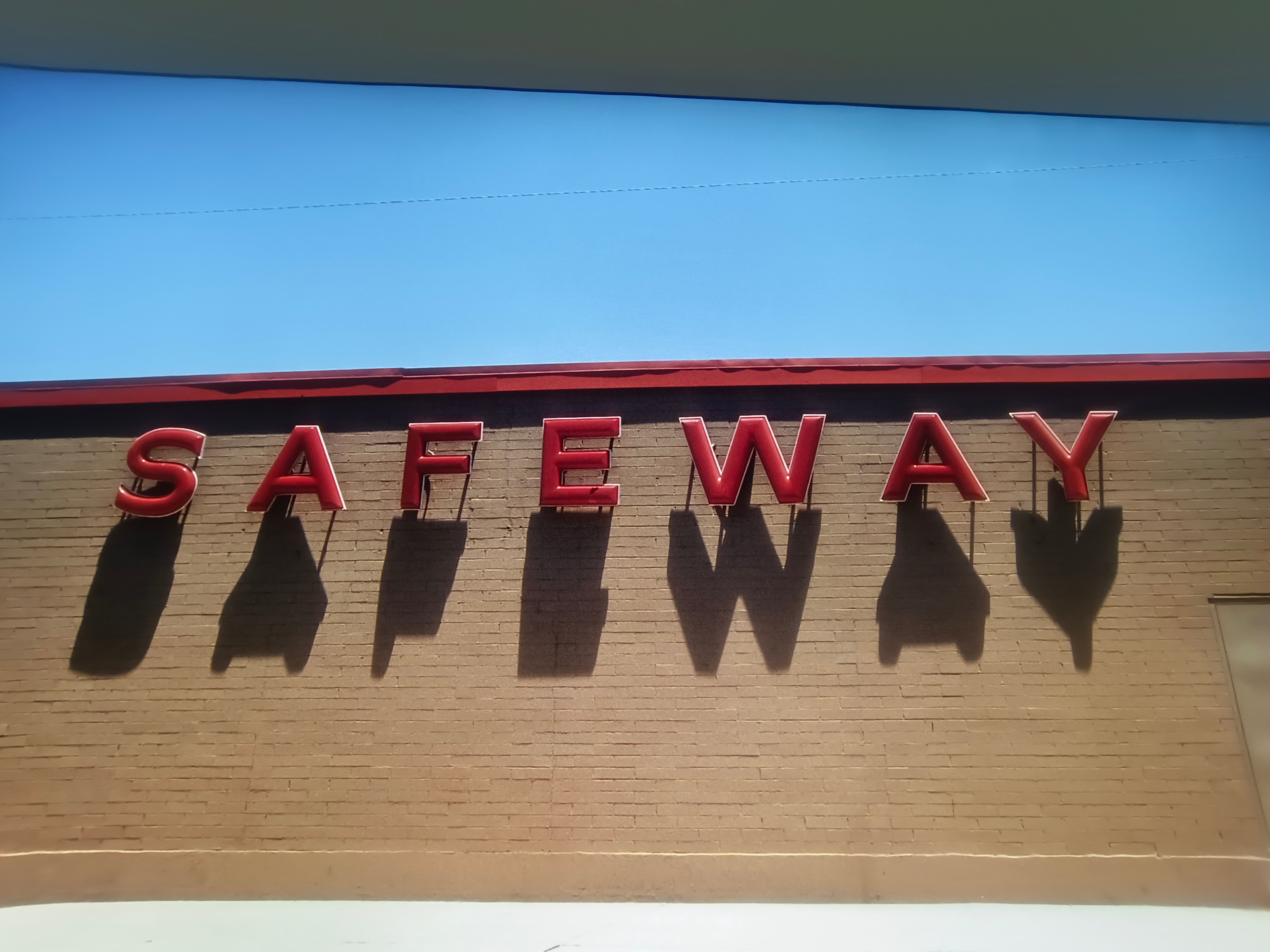 挺好笑的，前天第一天有公主号收益1.85，兴奋的不得了，最近两天都失落的很……，