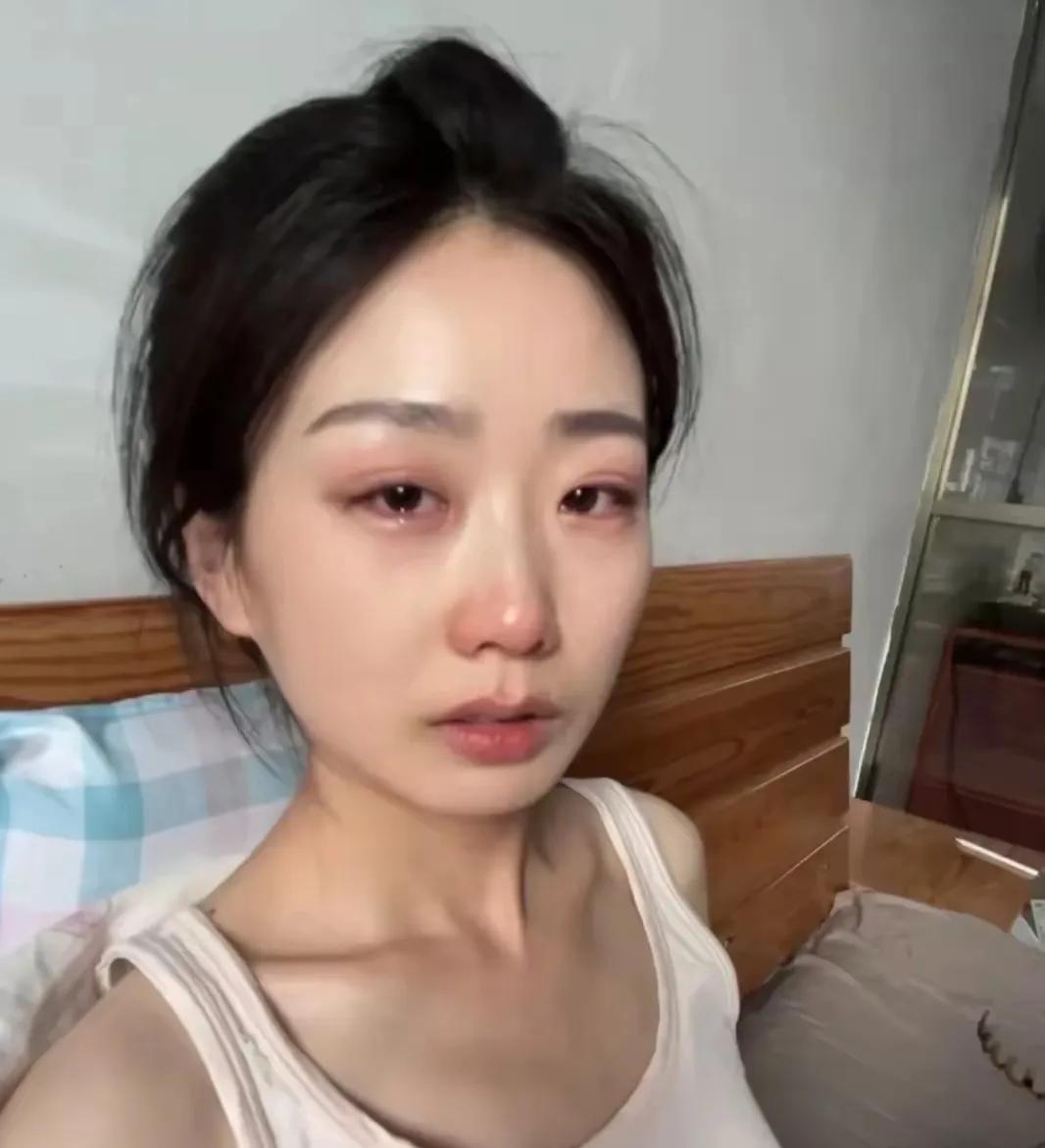 我闺蜜30岁，两年前嫌老公没上进心非要离。后来嫁了个离异带娃的，对方工资全给前妻