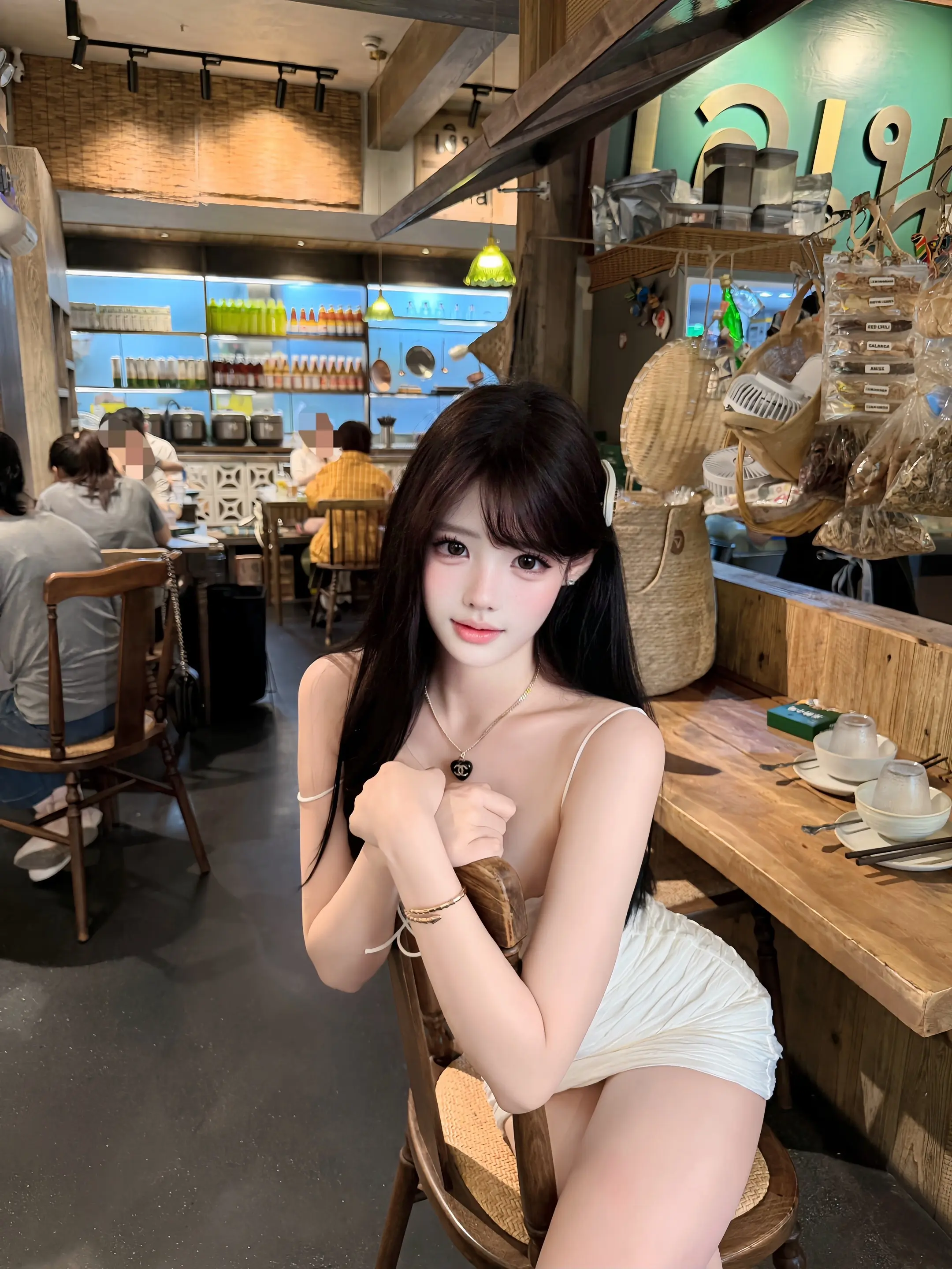 为什么要我假装无欲无求。你的每一秒我都想占有
