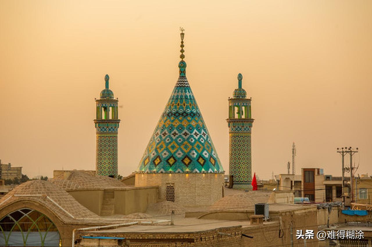 伊朗能扛住美国的军事打击吗 伊朗扛住美国军事打击，问题不大。伊朗有近3000枚弹