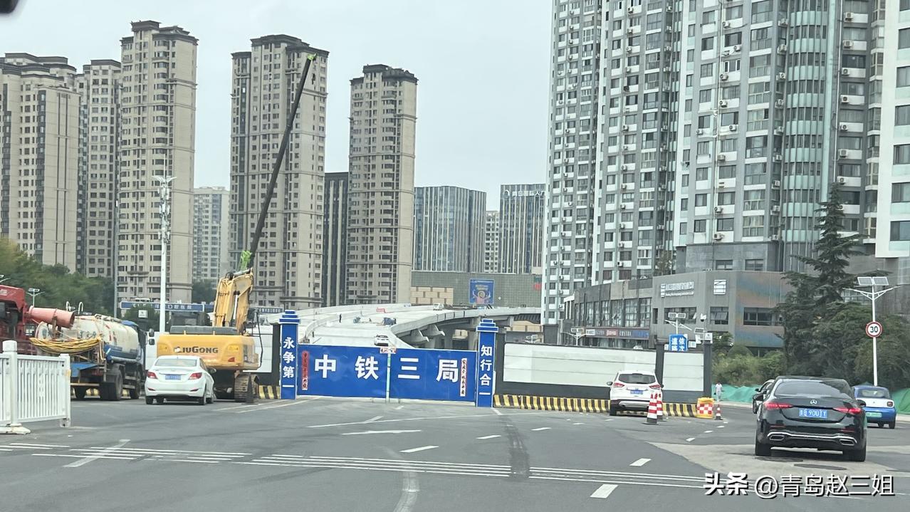 青岛双山隧道工程，华仁立交桥至劲松五路段，行驶现场分享：黑龙路配套工程及改造提升