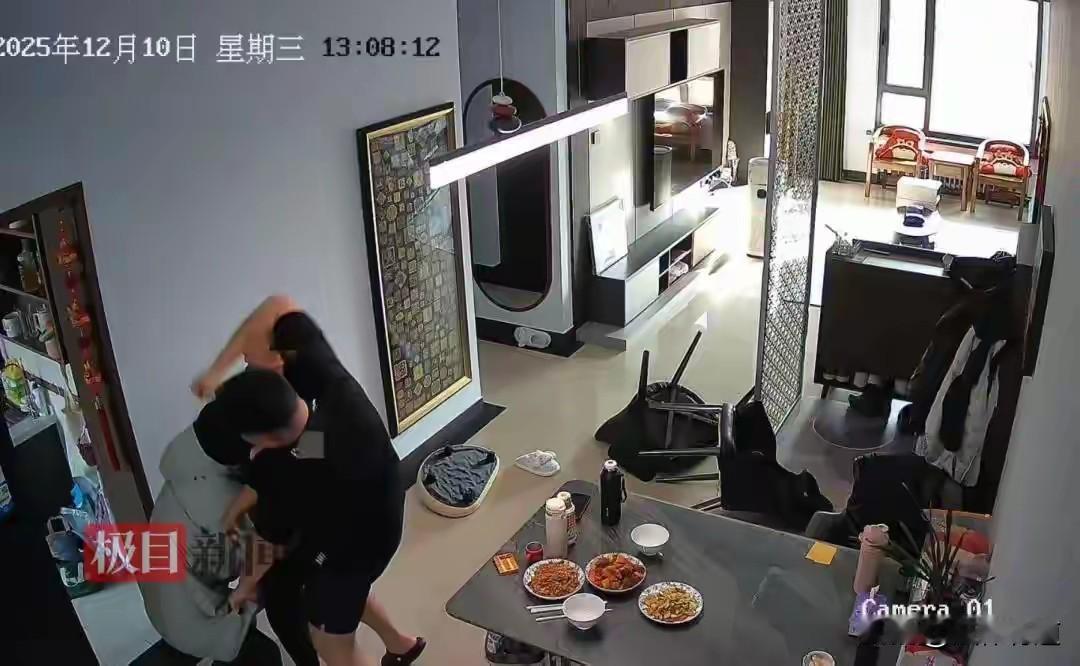 刚生完孩子就遭丈夫毒打，这样的婚姻你会继续吗？这位新妈妈看透丈夫本质，坚决离婚。