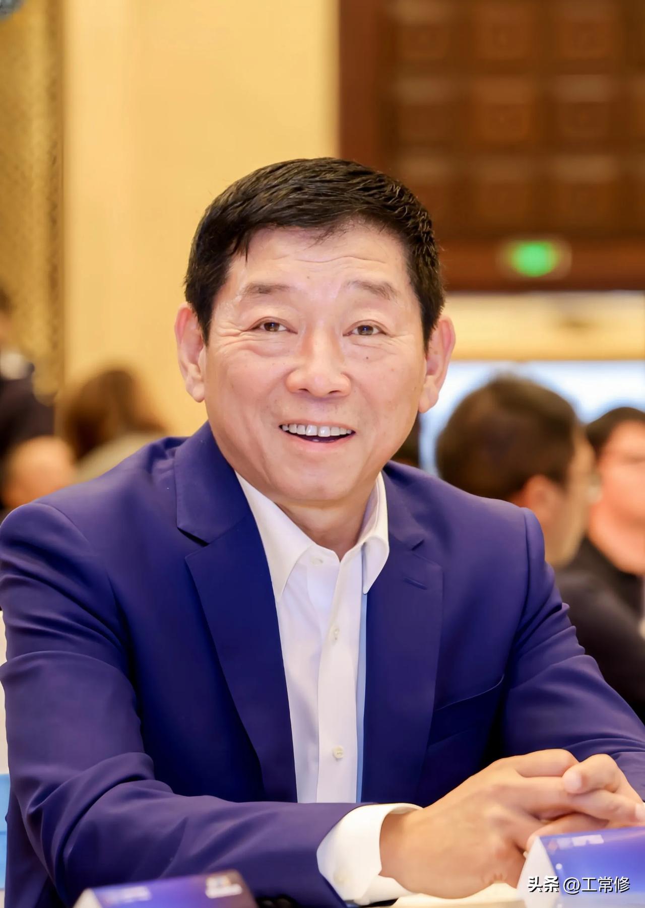 除了长城魏老板，吉利李大咖也曾放话说，有些车企不讲道德。

虽然都没有指名道姓，