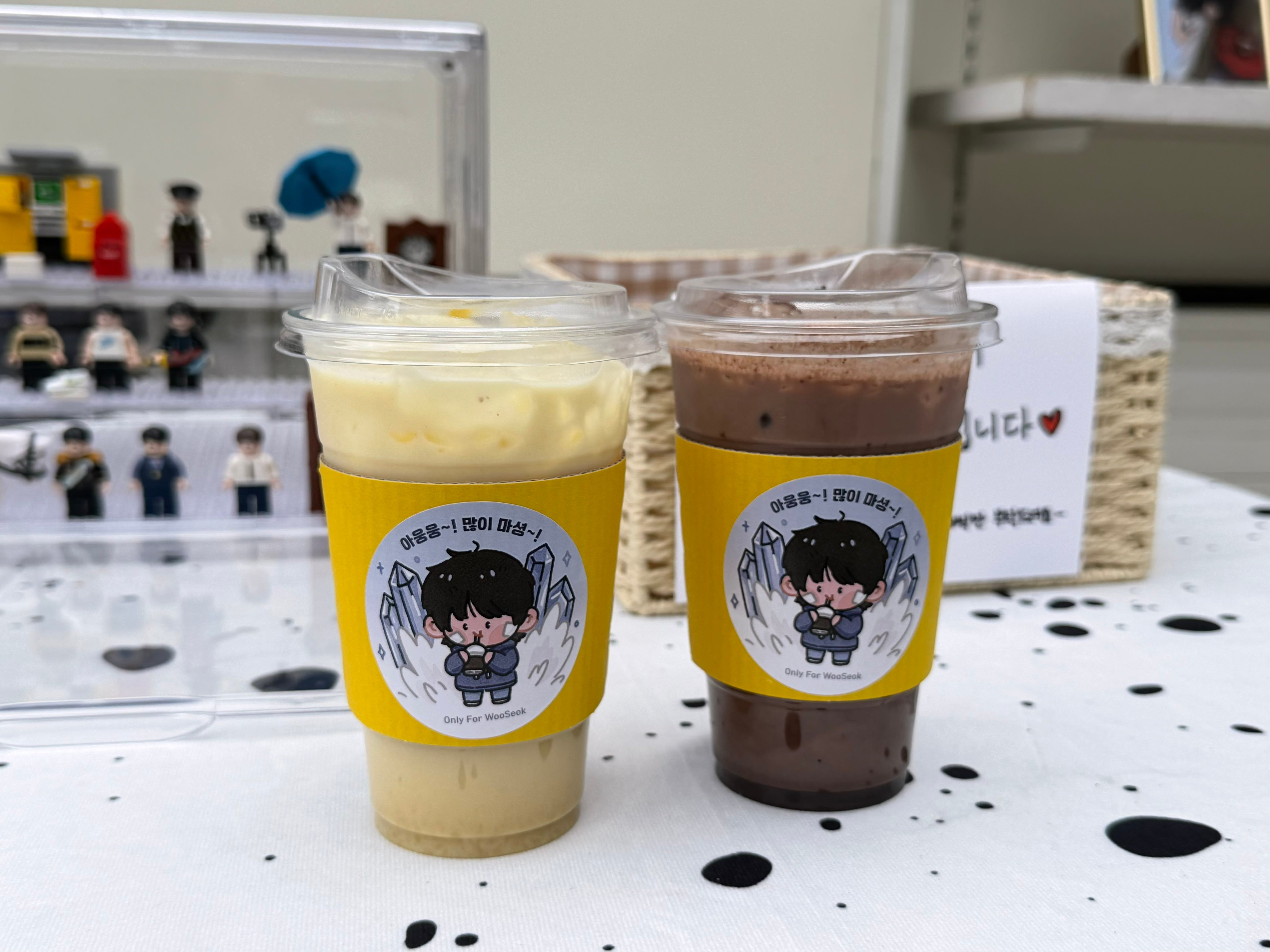 边佑锡 🩵 边佑锡我独自升级 Only For WooSeok更新昨天的咖啡车