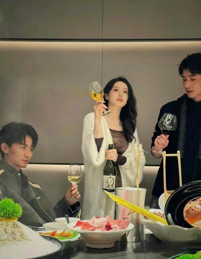 社会化训练：一个女孩的点菜水平暴露了她的层次 ​​​